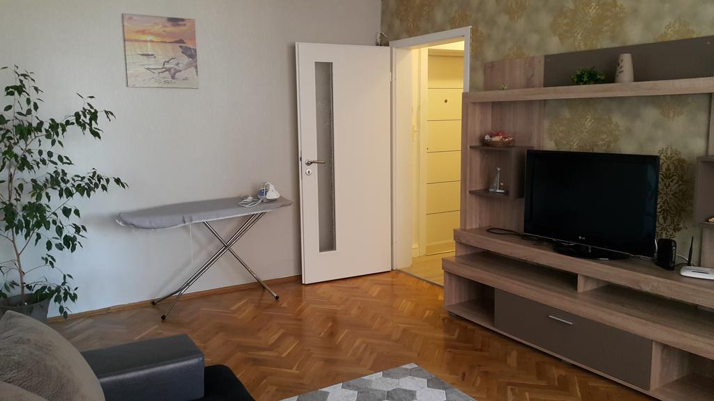 Apartment Plamen Delux Burgasz Kültér fotó